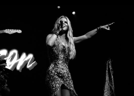Jessica Simpson says performing again helped her ‘free herself from pain of disappointment’